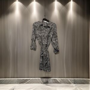 new York and company black and white dress. size XL.